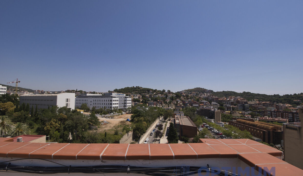 P6258899